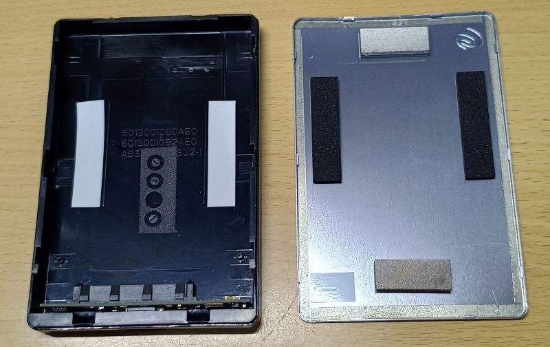 HDDは取り外し済みだけど