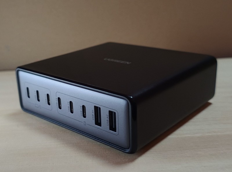 8ポートに減ってしまったのが地味に痛い