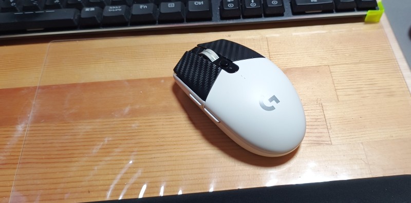 机の木目を読んでくれるのでOK